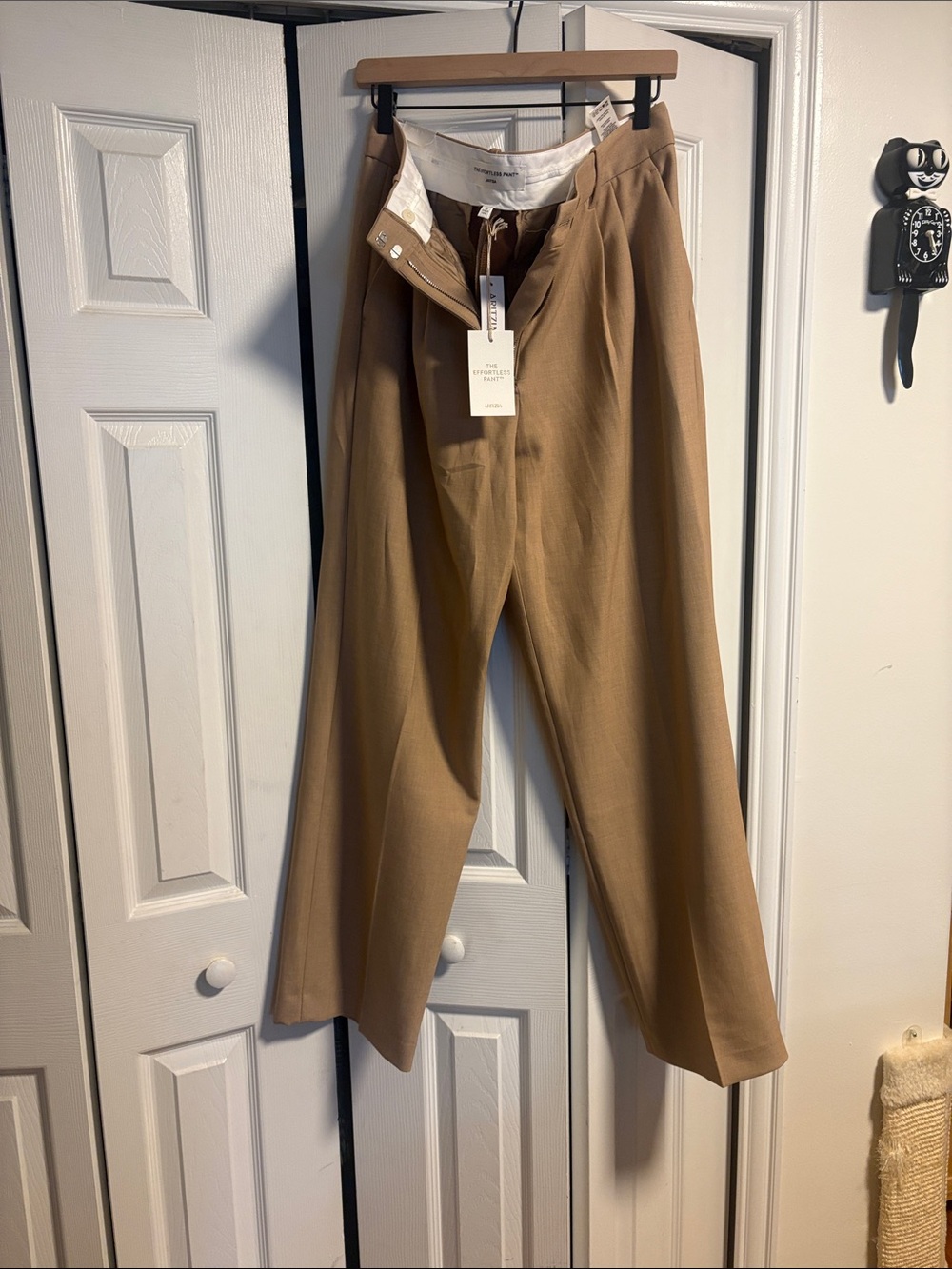 curve fit aritzia effortless pants